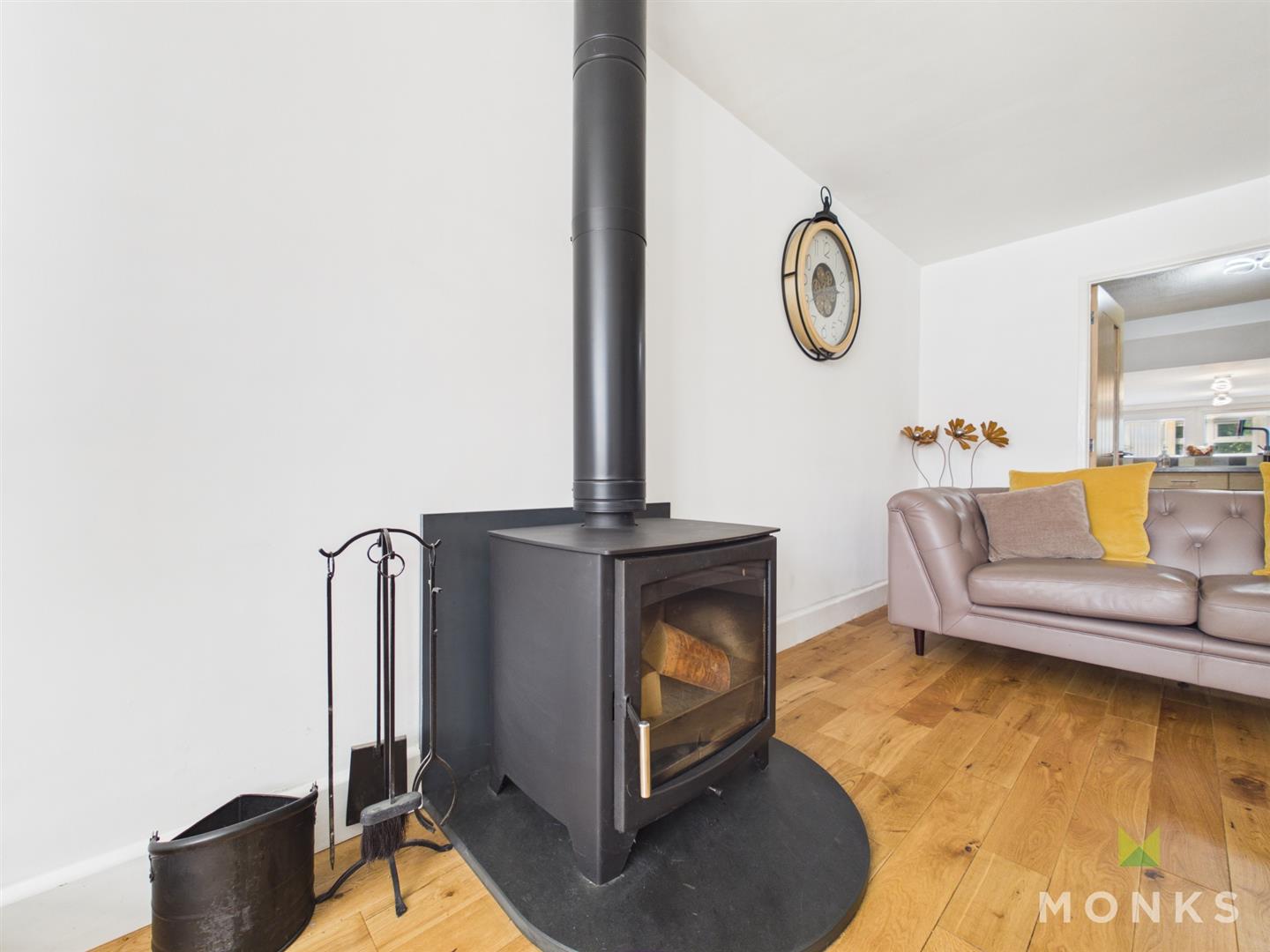23 Meadow Rise, Oswestry, SY11 2EE For Sale